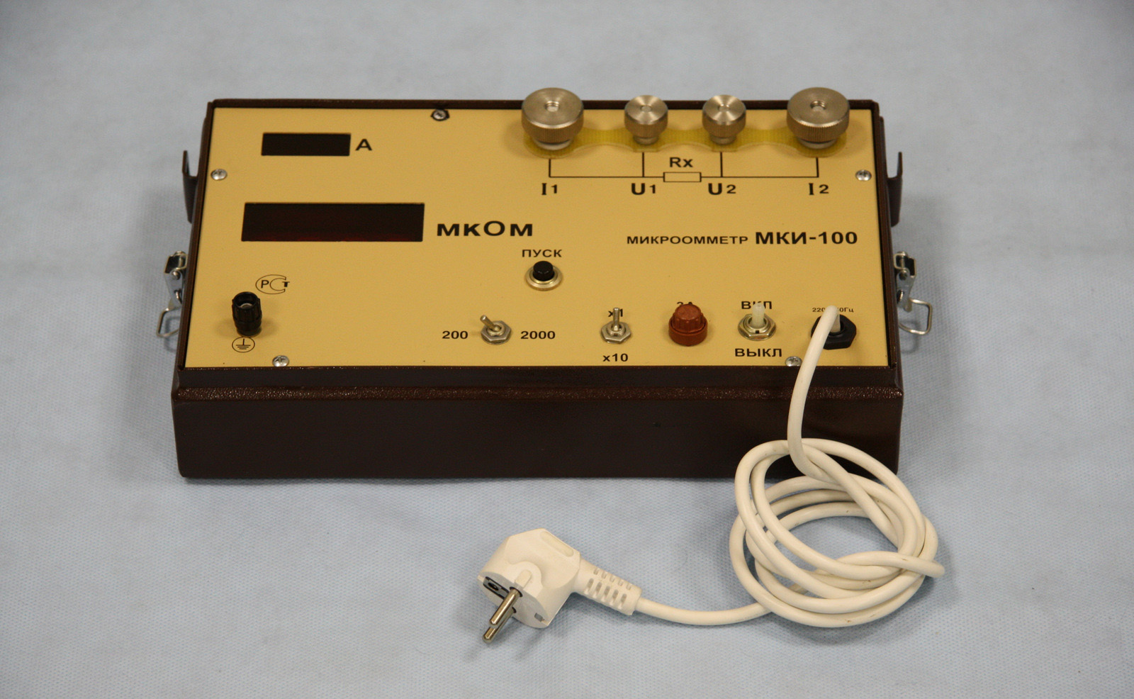 МКИ-100 — цифровой микроомметр