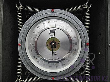 М-67 — барометр-анероид метеорологический контрольный