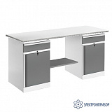 ВР-18+ТМБ-02+ТМБ-02/№5 — верстак — оснащенный двумя тумбами ТМБ-02 — тип столешницы №5